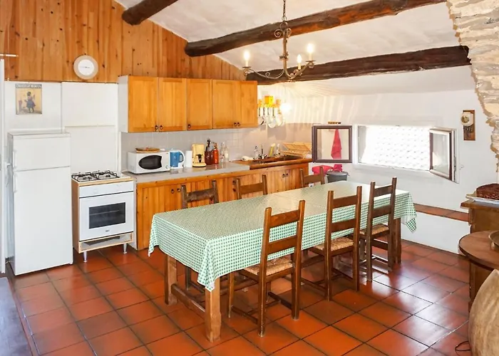 2 Bedroom Amazing In *