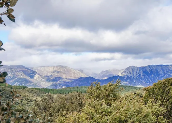 2 Bedroom Amazing In Olargues